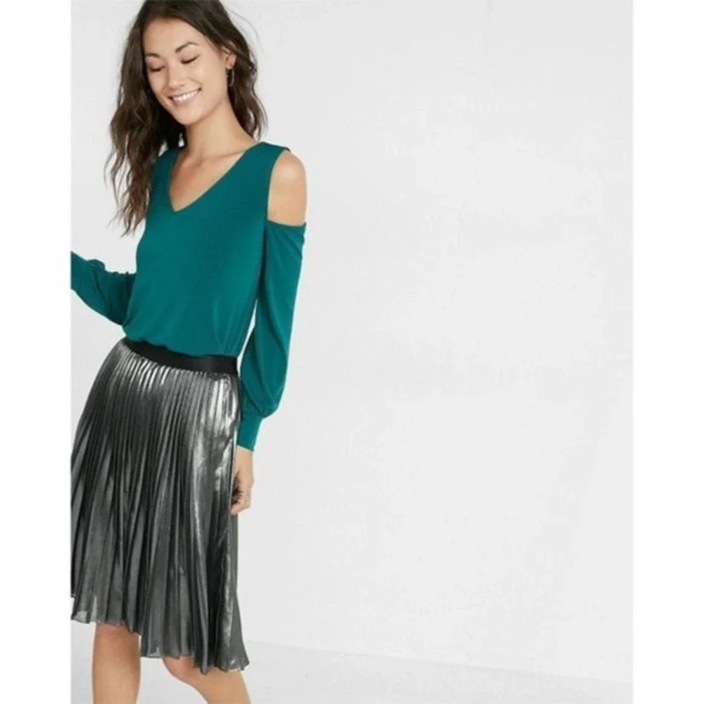 EXPRESS Green Cold Shoulder Long Sleeve Top XS
